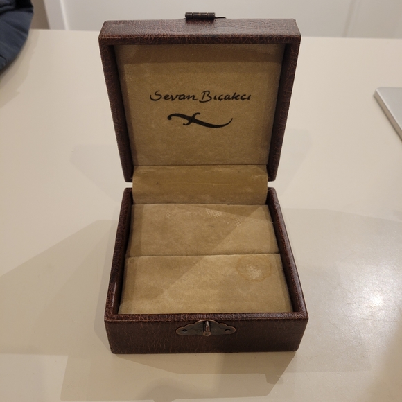 Sevan Biçakçi brown leather ring box/case - (used/good condition) - Picture 3 of 6